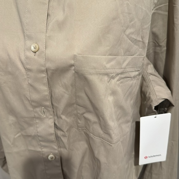 Lululemon NWT cotton blend poplin button down shirt - Picture 9 of 12